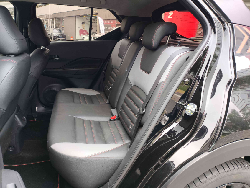 kicks xplay 1.6 16v cvt  automatico 2023/2411