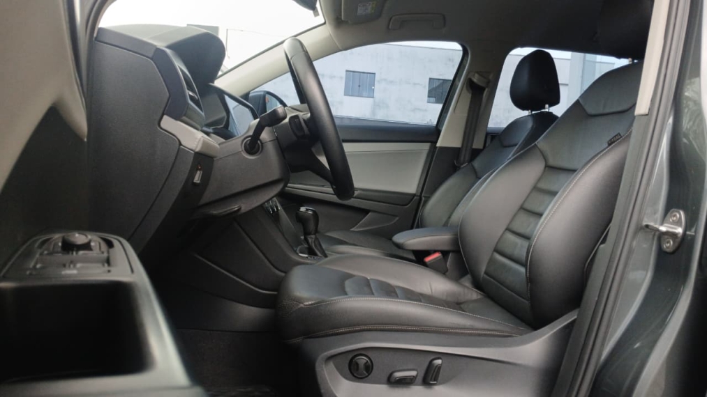 taos 1.4 250 tsi total flex comfortline automatico 202213