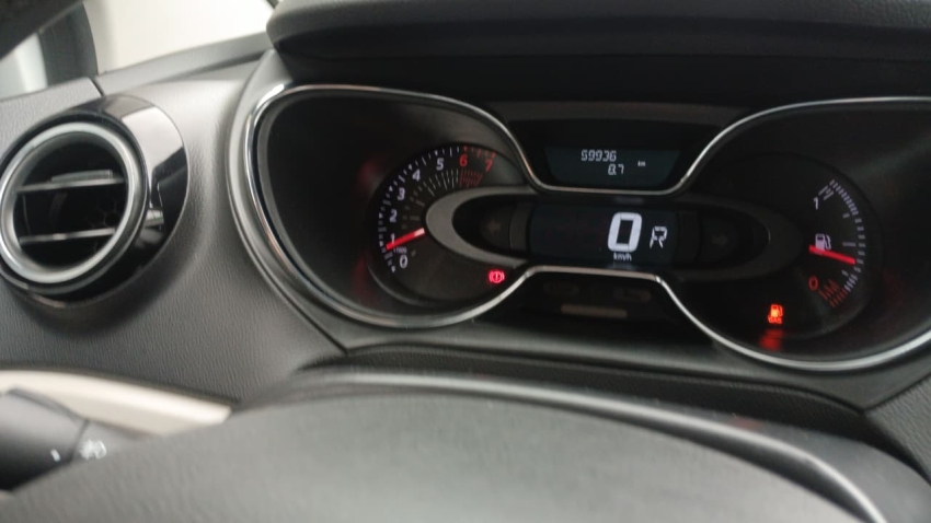 captur intense 1.6 16v sce cvt x-tronic 201910