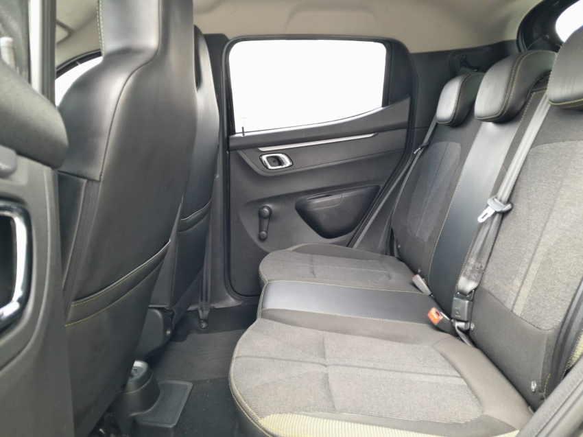 kwid outsider 1.0 12v 202310
