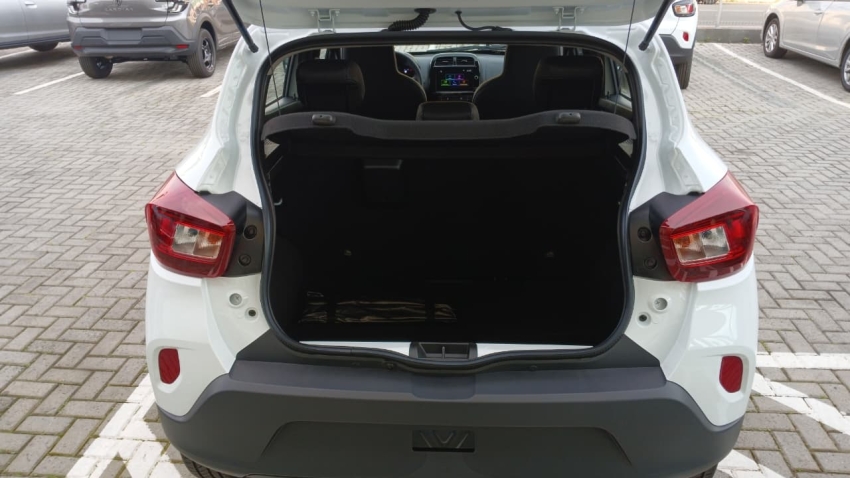 kwid intense 1.0 71hp 2026 0km14