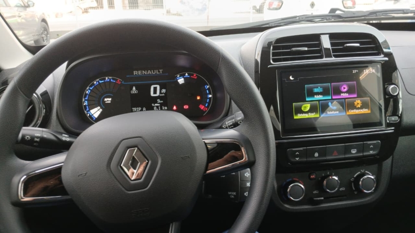 kwid intense 1.0 71hp 2026 0km11