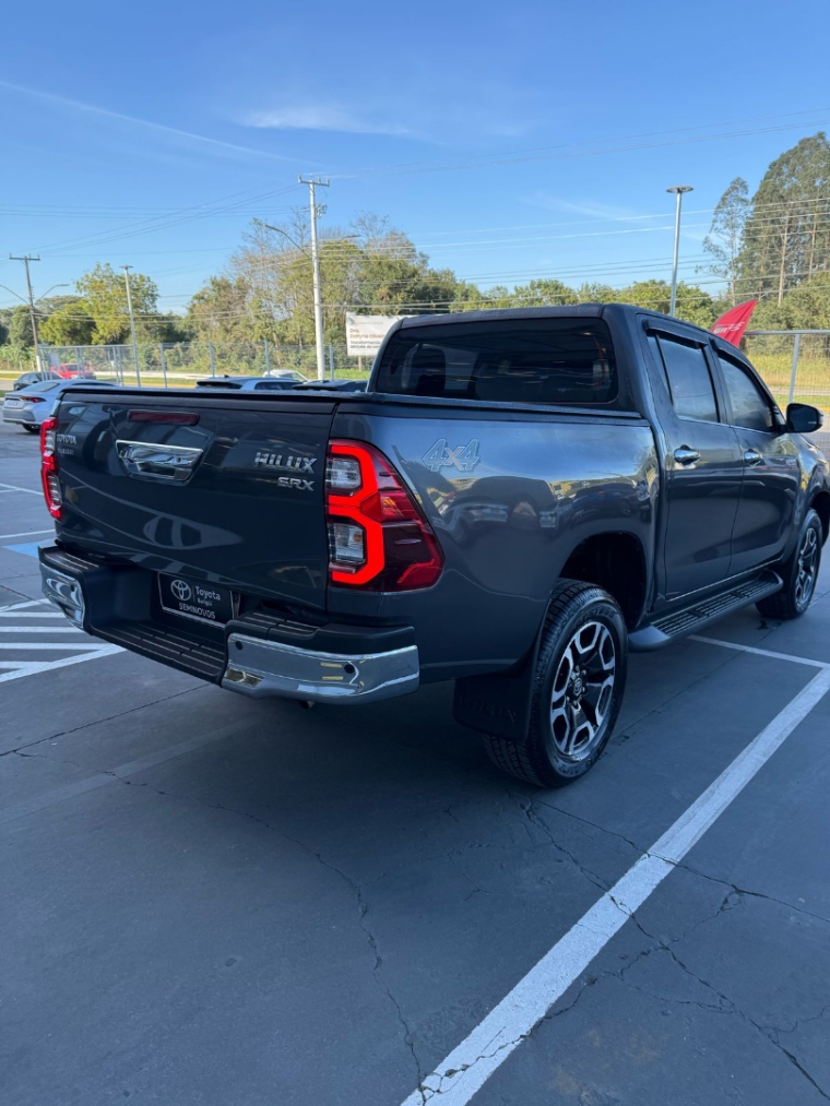 toyota hilux 2.8 d-4d turbo diesel cd srx 4x4 automatico 2023
