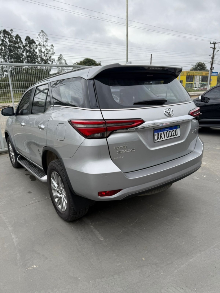 toyota hilux sw4 2.8 d-4d turbo diesel srx 7l 4x4 automatico 4p 2021