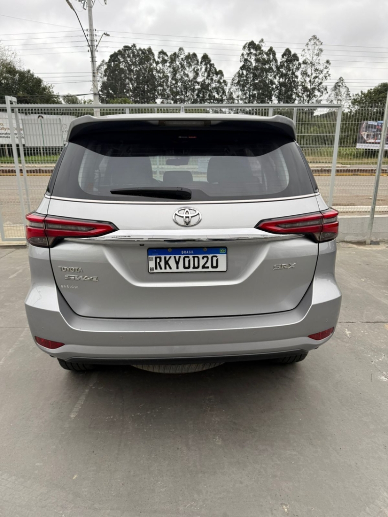toyota hilux sw4 2.8 d-4d turbo diesel srx 7l 4x4 automatico 4p 2021