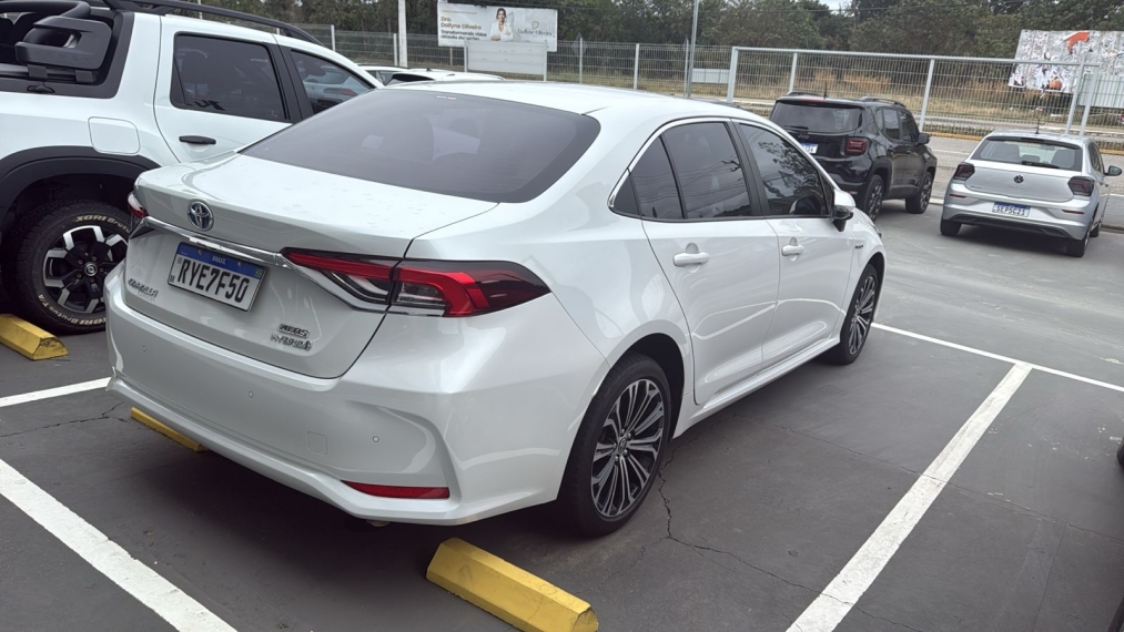 toyota corolla 1.8 vvt-i hybrid flex altis premium cvt 4p automatico 2023