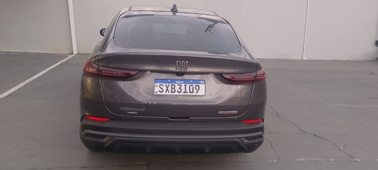 fiat fastback 1.0 turbo 200 flex cvt 4p automatico 2025