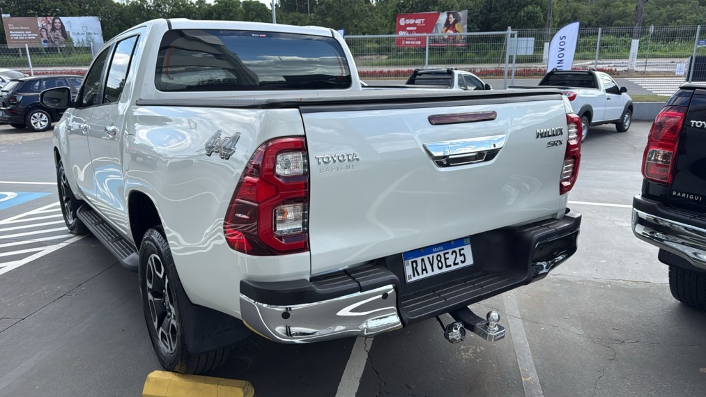 toyota hilux 2.8 d-4d turbo diesel cd srx 4x4 automatico 4p 20215