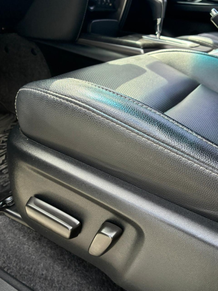 toyota hilux sw4 2.8 d-4d turbo diesel srx 4x4 automatico 4p 20234