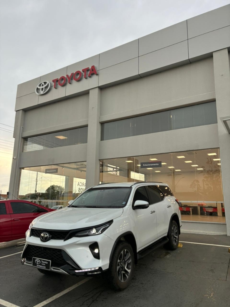 toyota hilux sw4 2.8 d-4d turbo diesel srx platinum 4x4 automatico 4p 2024