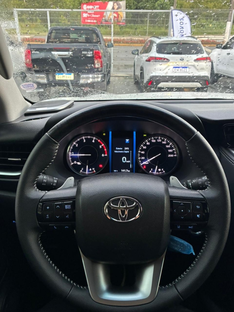 toyota hilux sw4 2.8 d-4d turbo diesel srx platinum 4x4 automatico 4p 202410