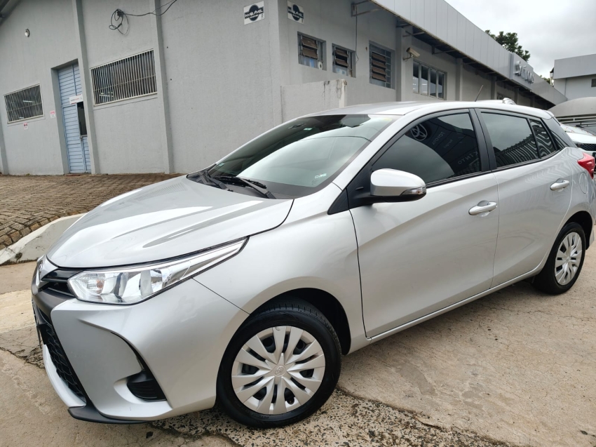 toyota yaris 1.5 16v flex xl multidrive 4p automatico 20252