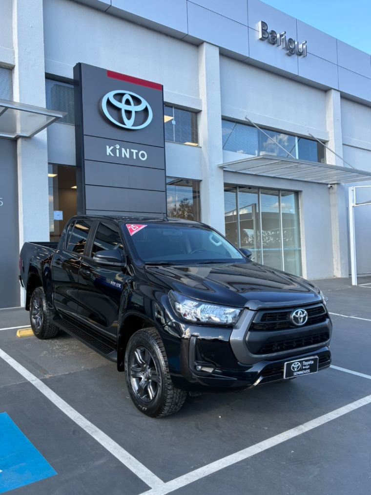 toyota hilux 2.8 d-4d turbo diesel cd sr 4x4 automatico 4p 2025