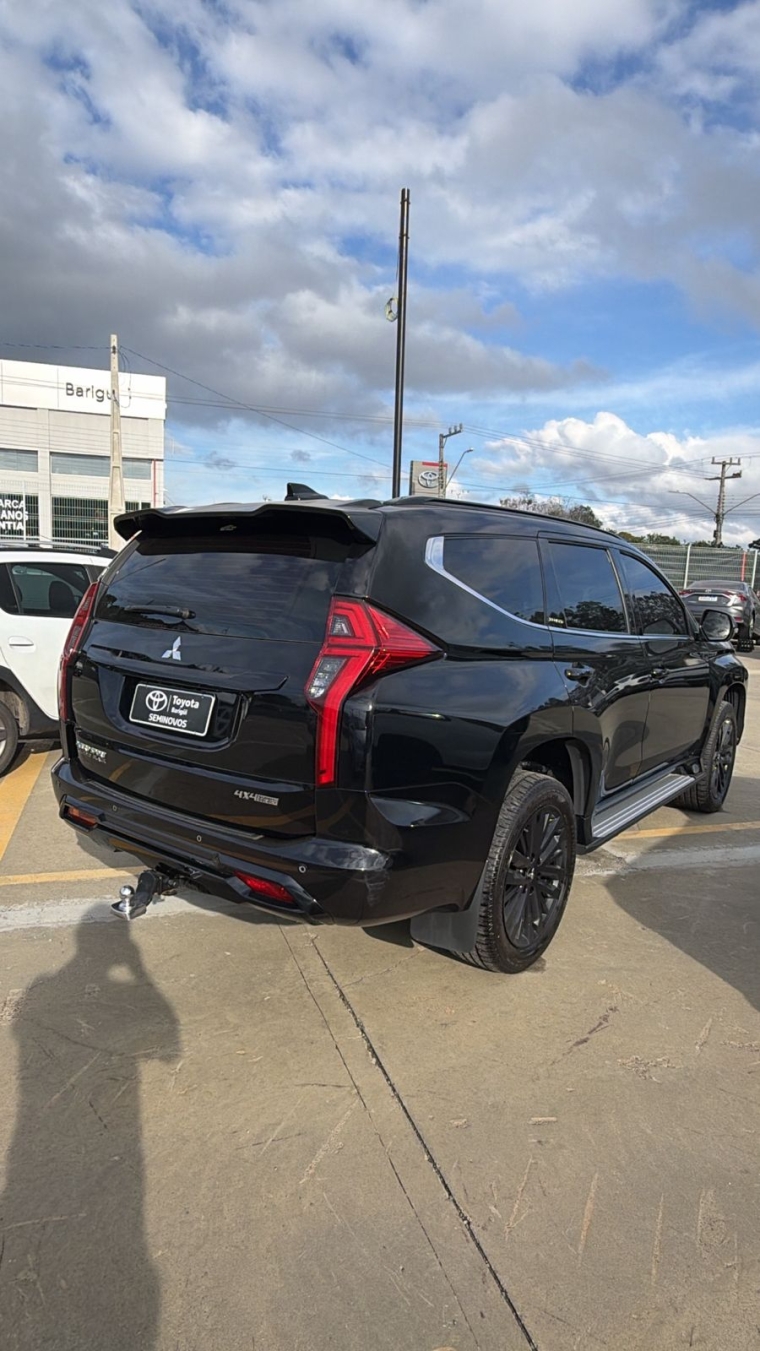 mitsubishi pajero sport 2.4 16v mivec turbo diesel legend black awd automatico 4p 20252