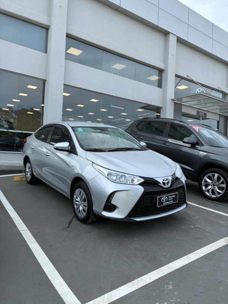 toyota yaris 1.5 16v flex sedan xl live multidrive 4p automatico 20231