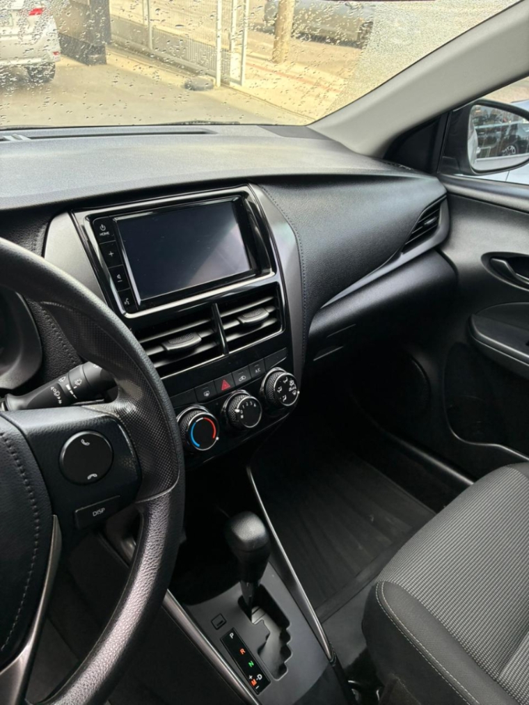 toyota yaris 1.5 16v flex sedan xl live multidrive 4p automatico 20235