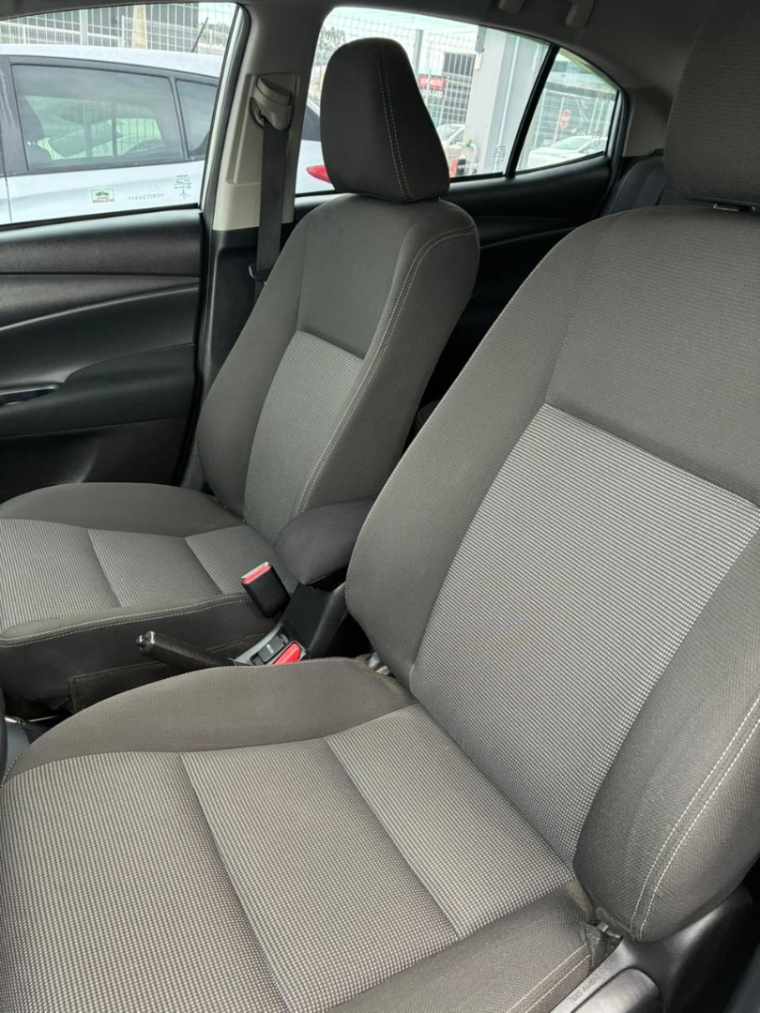 toyota yaris 1.5 16v flex sedan xl live multidrive 4p automatico 20238