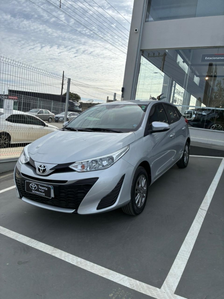 toyota yaris 1.5 16v flex xl plus connect multidrive 4p automatico 20201