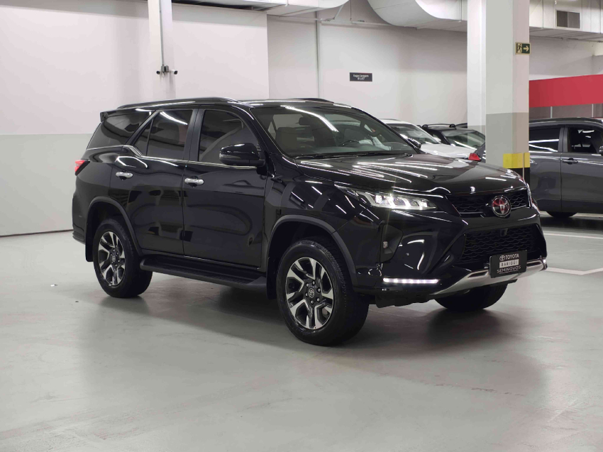 toyota hilux sw4 2.8 d-4d turbo diesel diamond 7l 4x4 automatico 4p 2024