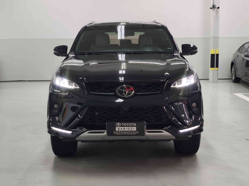 toyota hilux sw4 2.8 d-4d turbo diesel diamond 7l 4x4 automatico 4p 20241