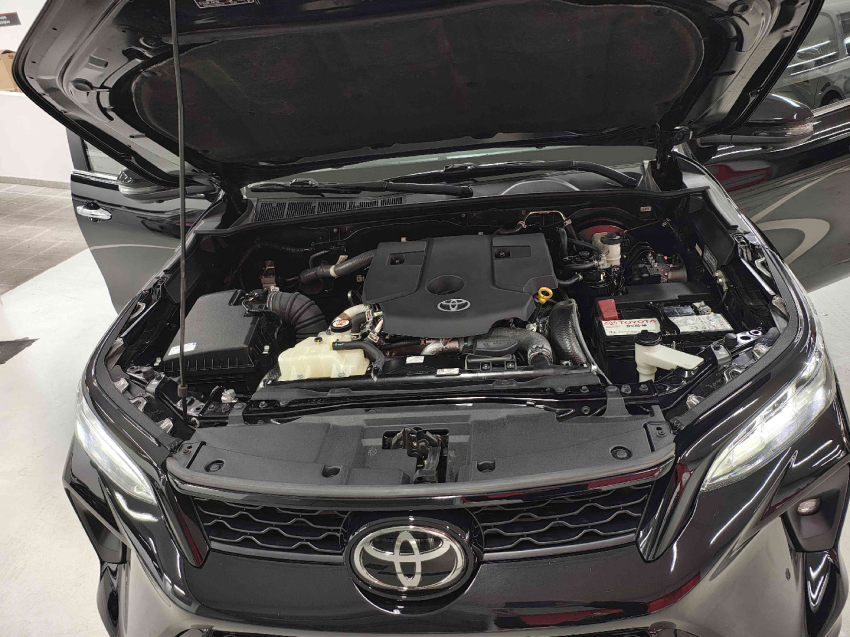 toyota hilux sw4 2.8 d-4d turbo diesel diamond 7l 4x4 automatico 4p 202411