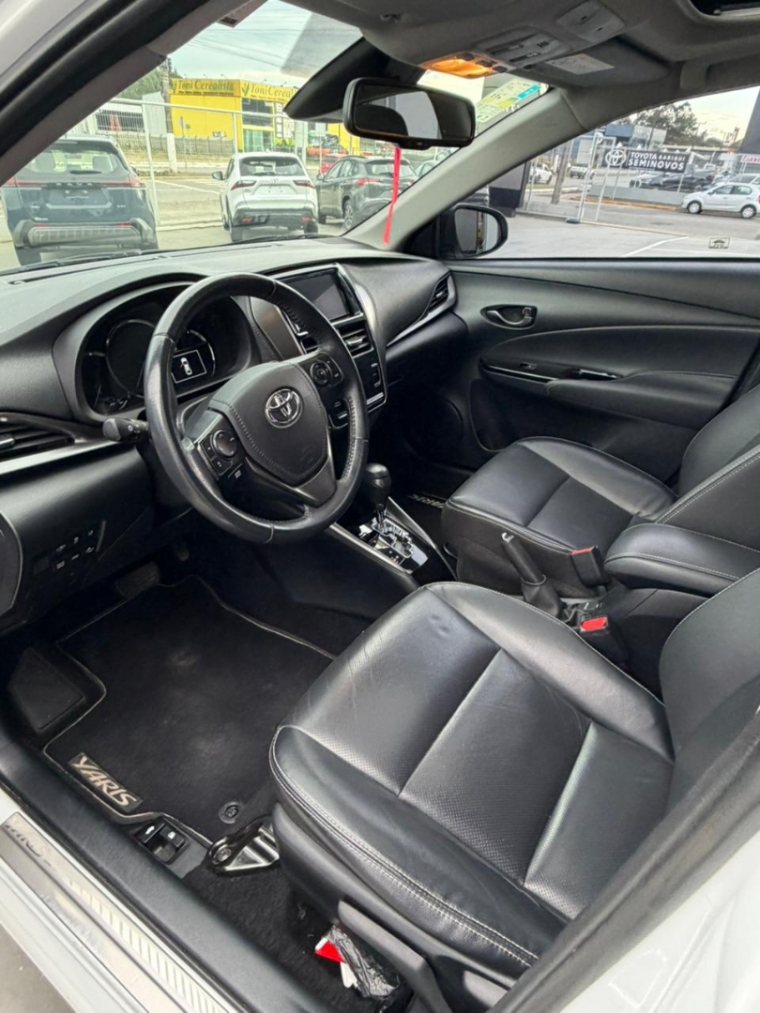 toyota yaris 1.5 16v flex sedan xls connect multidrive 4p automatico 20239