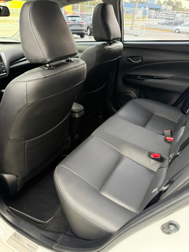 toyota yaris 1.5 16v flex sedan xls connect multidrive 4p automatico 202310