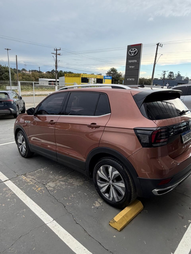 volkswagen t-cross 1.4 250 tsi total flex highline automatico 4p 20204