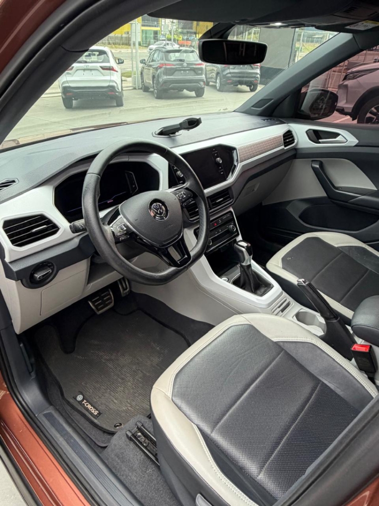 volkswagen t-cross 1.4 250 tsi total flex highline automatico 4p 20205