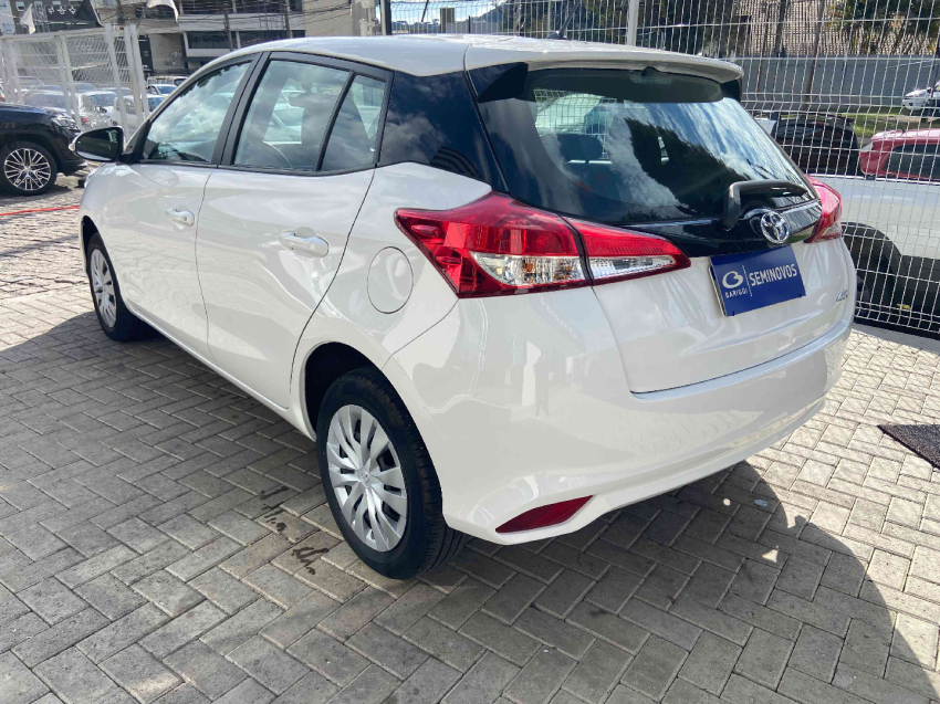 toyota yaris 1.5 16v flex xl multidrive 4p automatico 20235