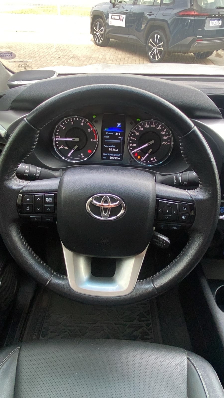toyota hilux 2.8 d-4d turbo diesel cd srx 4x4 automatico 4p 20258
