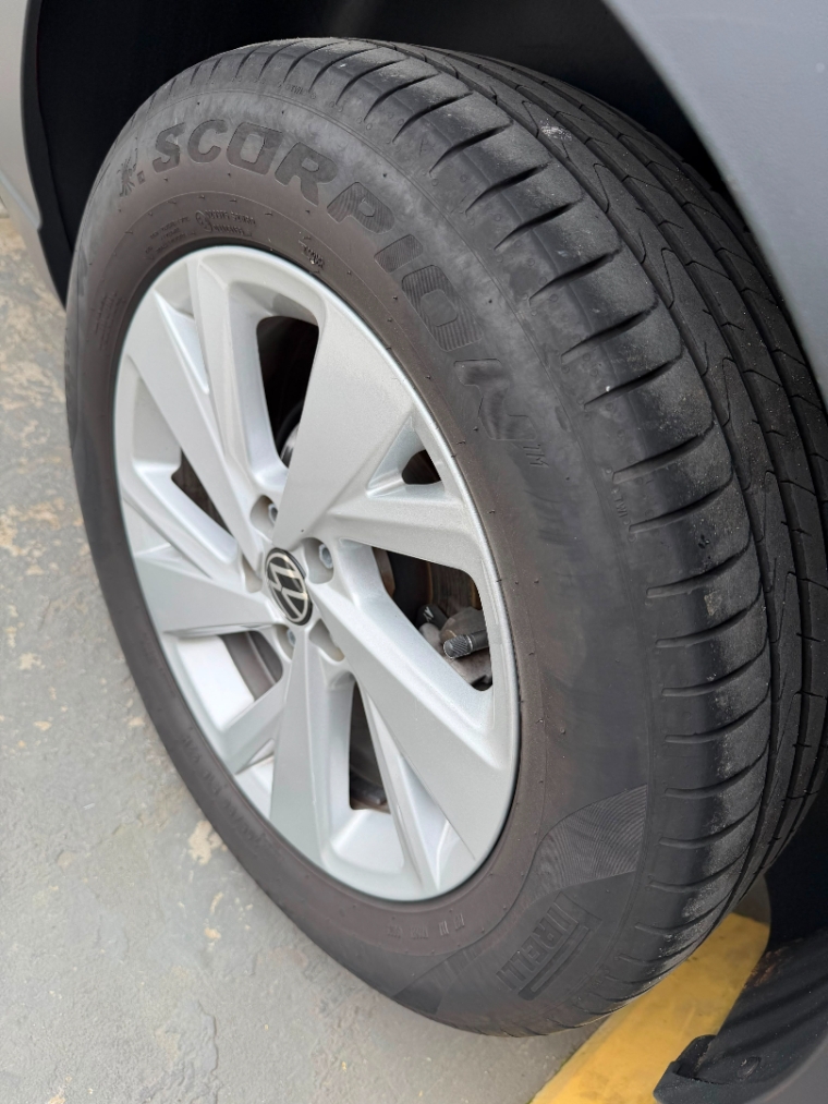 volkswagen nivus 1.0 200 tsi total flex comfortline automatico 4p 20238