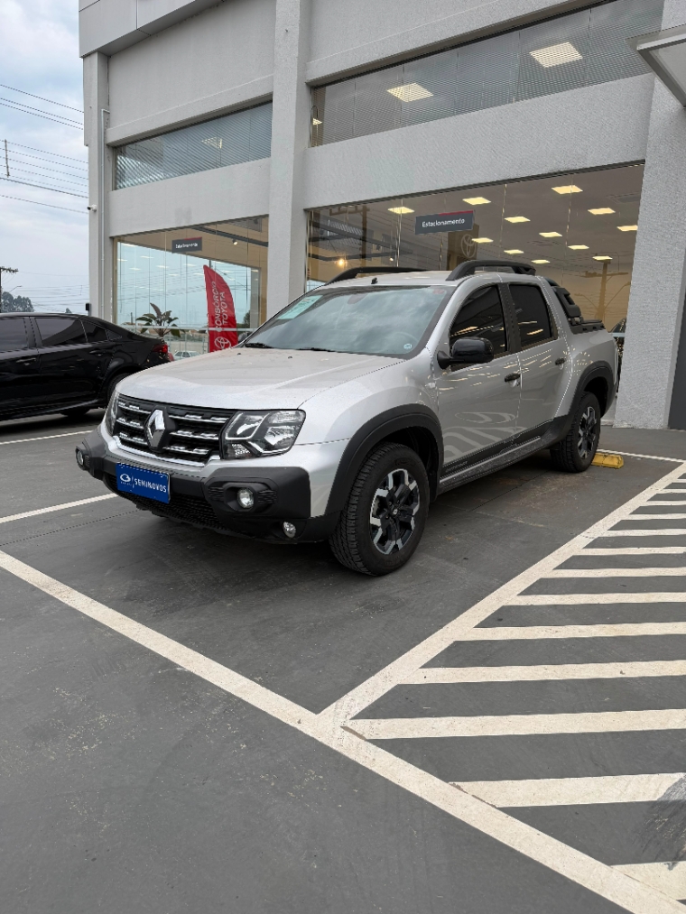 renault oroch 1.3 tce flex outsider x-tronic 4p automatico 2024