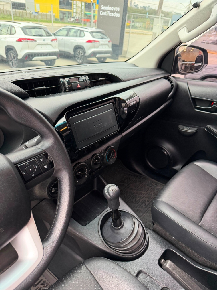 toyota hilux 2.8 d-4d turbo diesel cs 4x4 manual 2p 20257