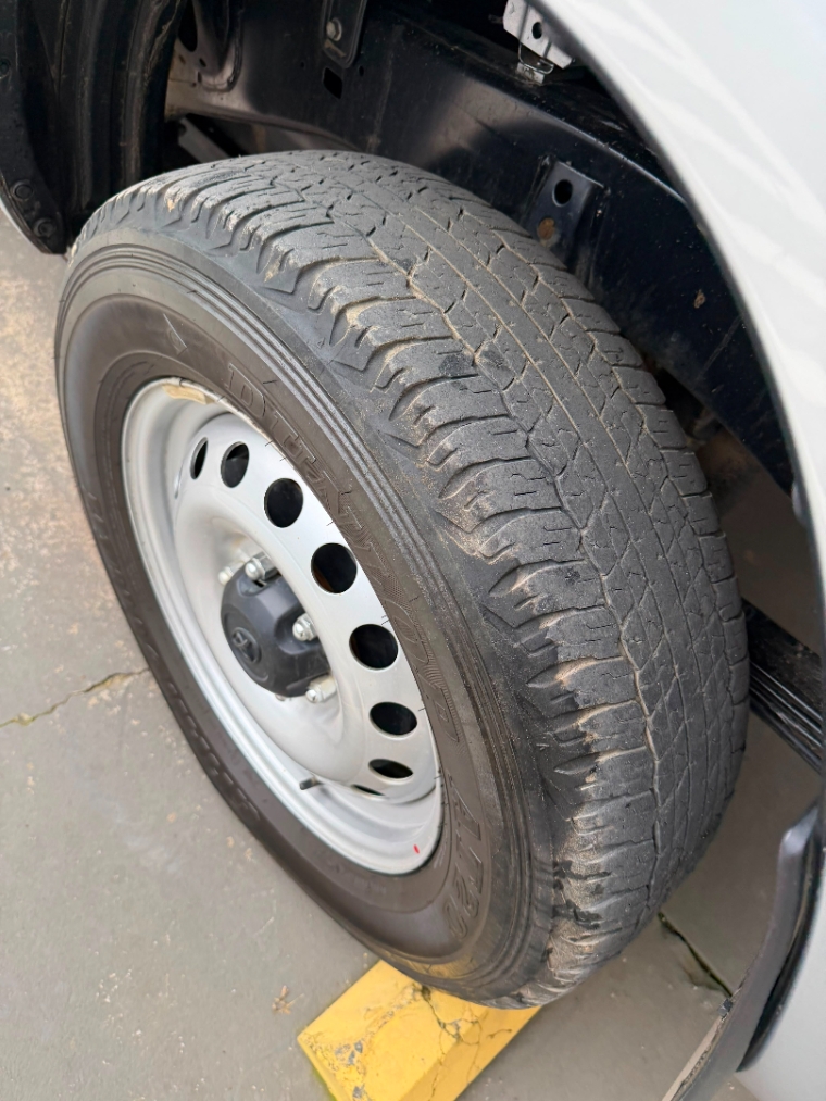 toyota hilux 2.8 d-4d turbo diesel cs 4x4 manual 2p 20254