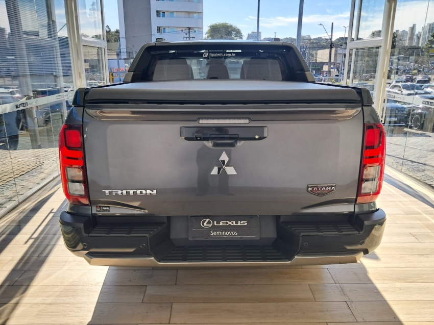 mitsubishi triton 2.4 biturbo diesel cd katana 4x4 automatico 4p 20264
