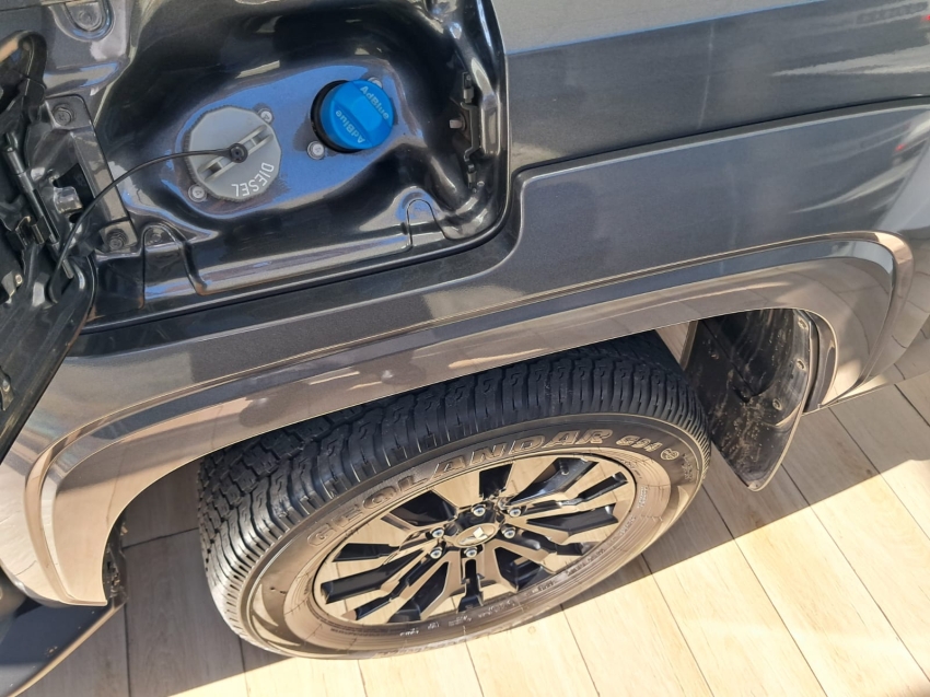 mitsubishi triton 2.4 biturbo diesel cd katana 4x4 automatico 4p 202619