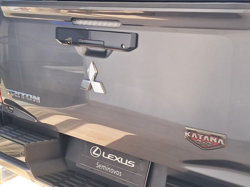 mitsubishi triton 2.4 biturbo diesel cd katana 4x4 automatico 4p 20268