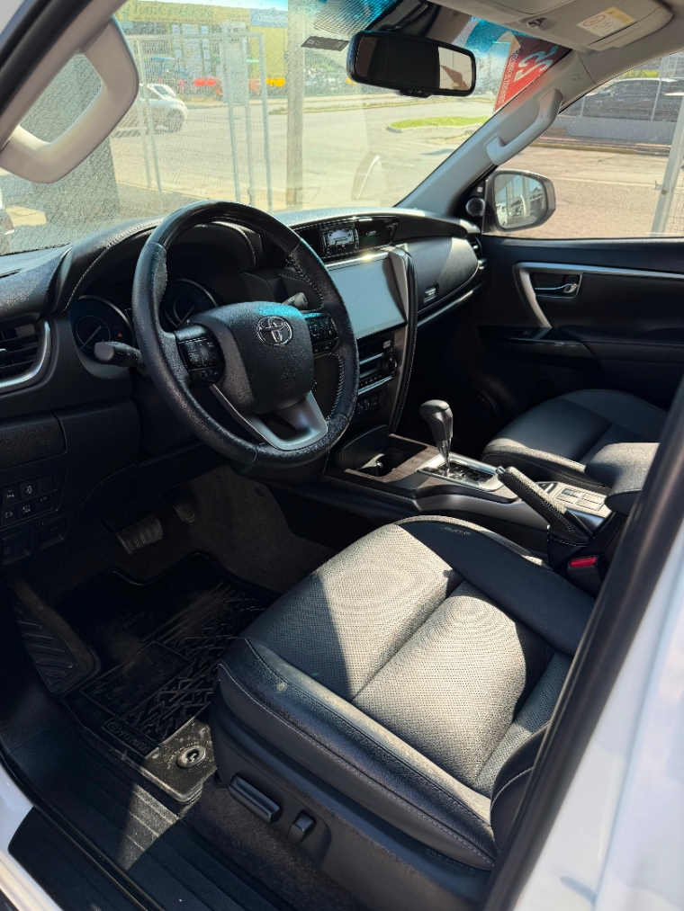 toyota hilux sw4 2.8 d-4d turbo diesel srx platinum 7l 4x4 automatico 4p 20245