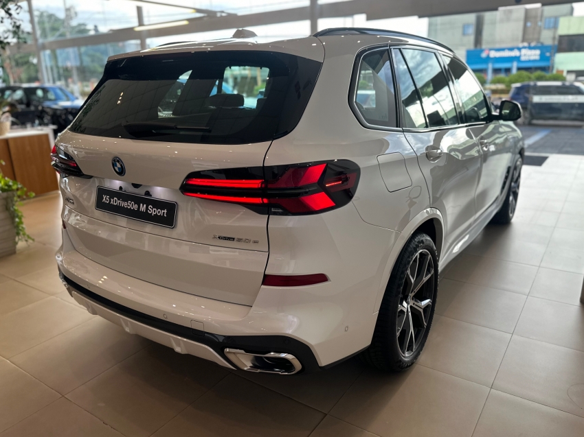 bmw x5 3.0 i6 turbo hibrido xdrive50e m sport automatico 2.9 4p 20253