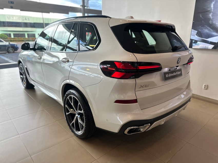 bmw x5 3.0 i6 turbo hibrido xdrive50e m sport automatico 2.9 4p 20252