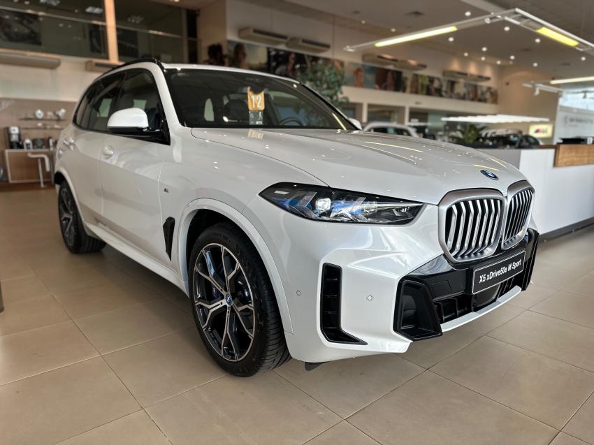 bmw x5 3.0 i6 turbo hibrido xdrive50e m sport automatico 2.9 4p 20251