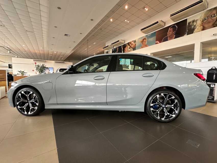 bmw 330e 2.0 16v turbo hibrido m sport automatico 1.9 4p 202510