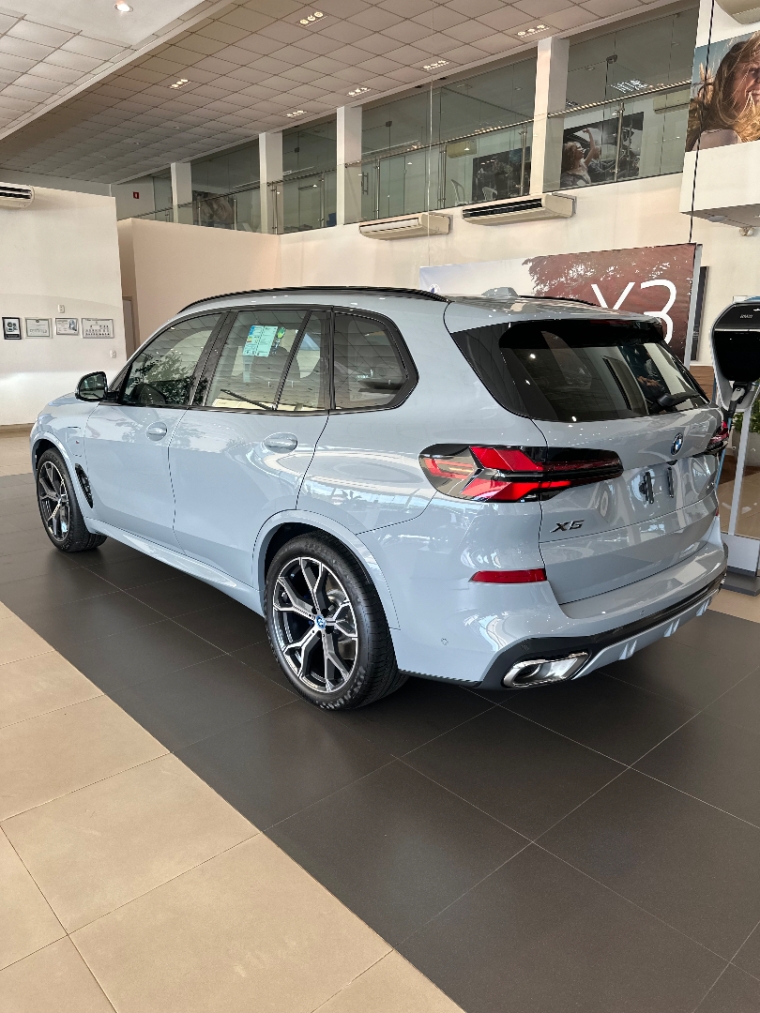 bmw x5 3.0 i6 turbo hibrido xdrive50e m sport automatico 2.9 4p 202518
