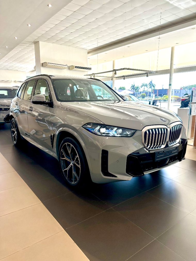 bmw x5 3.0 i6 turbo hibrido xdrive50e m sport automatico 2.9 4p 20251