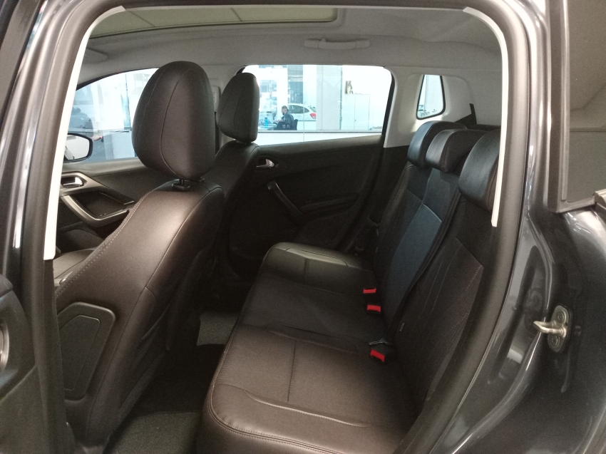 peugeot 2008 1.6 16v thp flex griffe 4p automatico 2020 peugeot 2008 1.6 16v thp flex griffe 4p automatico 2020