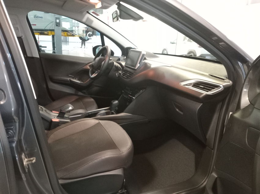 peugeot 2008 1.6 16v thp flex griffe 4p automatico 2020 peugeot 2008 1.6 16v thp flex griffe 4p automatico 2020