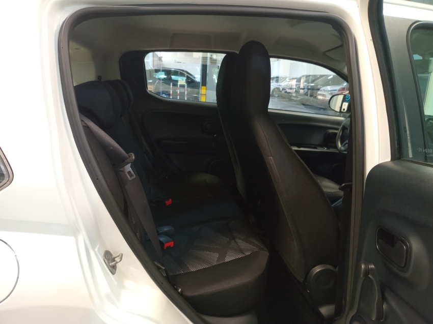 fiat mobi 1.0 evo flex like. manual 4p 2020 fiat mobi 1.0 evo flex like. manual 4p 2020