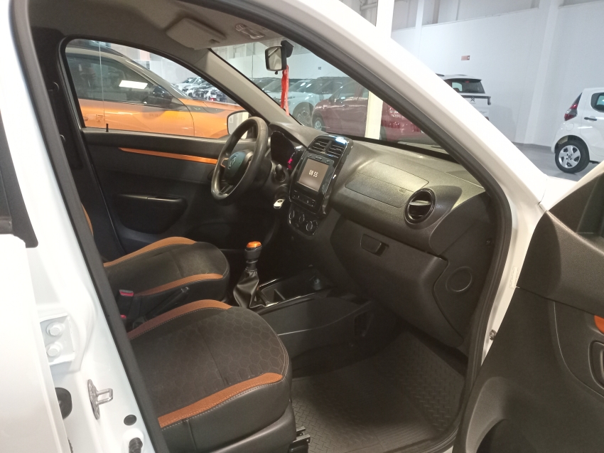 renault kwid 1.0 12v sce flex outsider manual 4p 2022 renault kwid 1.0 12v sce flex outsider manual 4p 2022