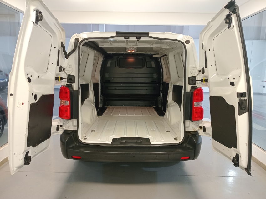 citroen jumpy 1.5 bluehdi diesel cargo manual flex 4p 2024 citroen jumpy 1.5 bluehdi diesel cargo manual flex 4p 2024